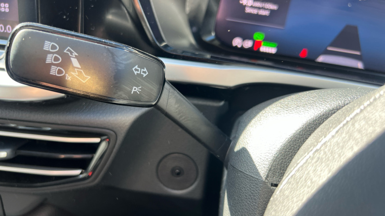 Ford Transit Connect 250 L2 Petrol 1.5 EcoBoost PHEV 150 Limited Van Auto